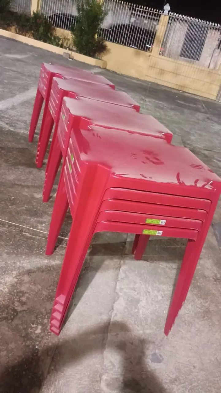 Mesas de plástico Empilháveis Vermelhas65115402419843121