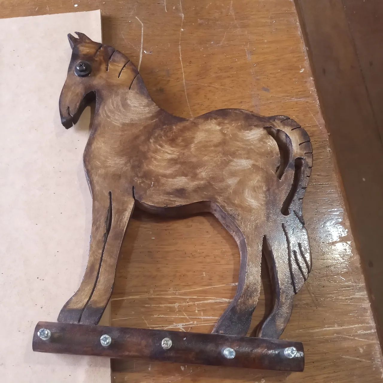 Cavalo de madeira para decoração