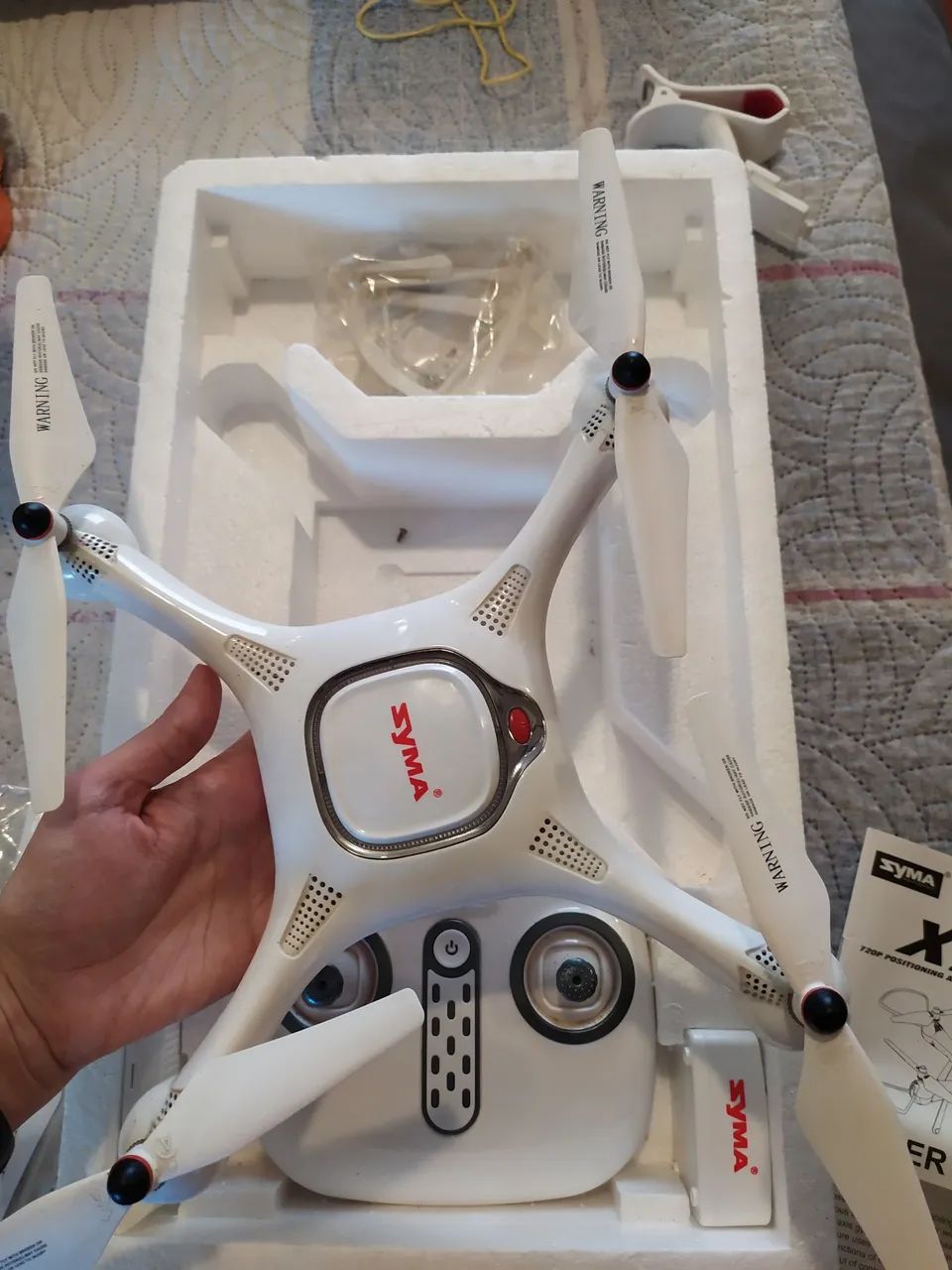 Drone SYMA com controle remoto - Foto 3