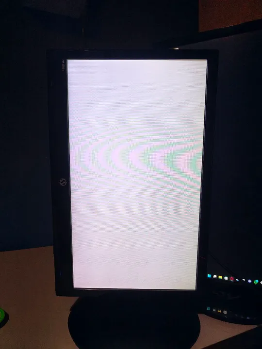 Monitor HP 22 polegadas.