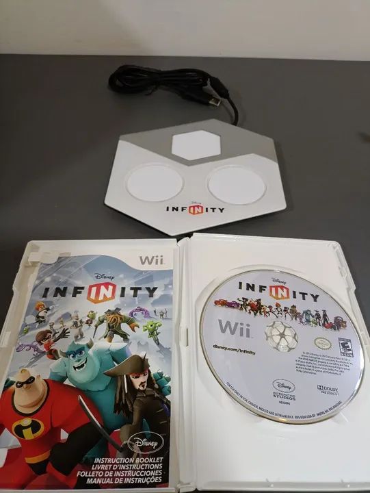 Disney Infinity - Wii jogo + bonecos - Foto 2