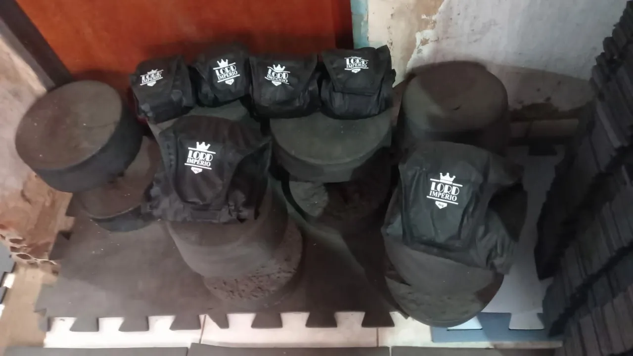 Caneleiras de peso musculação