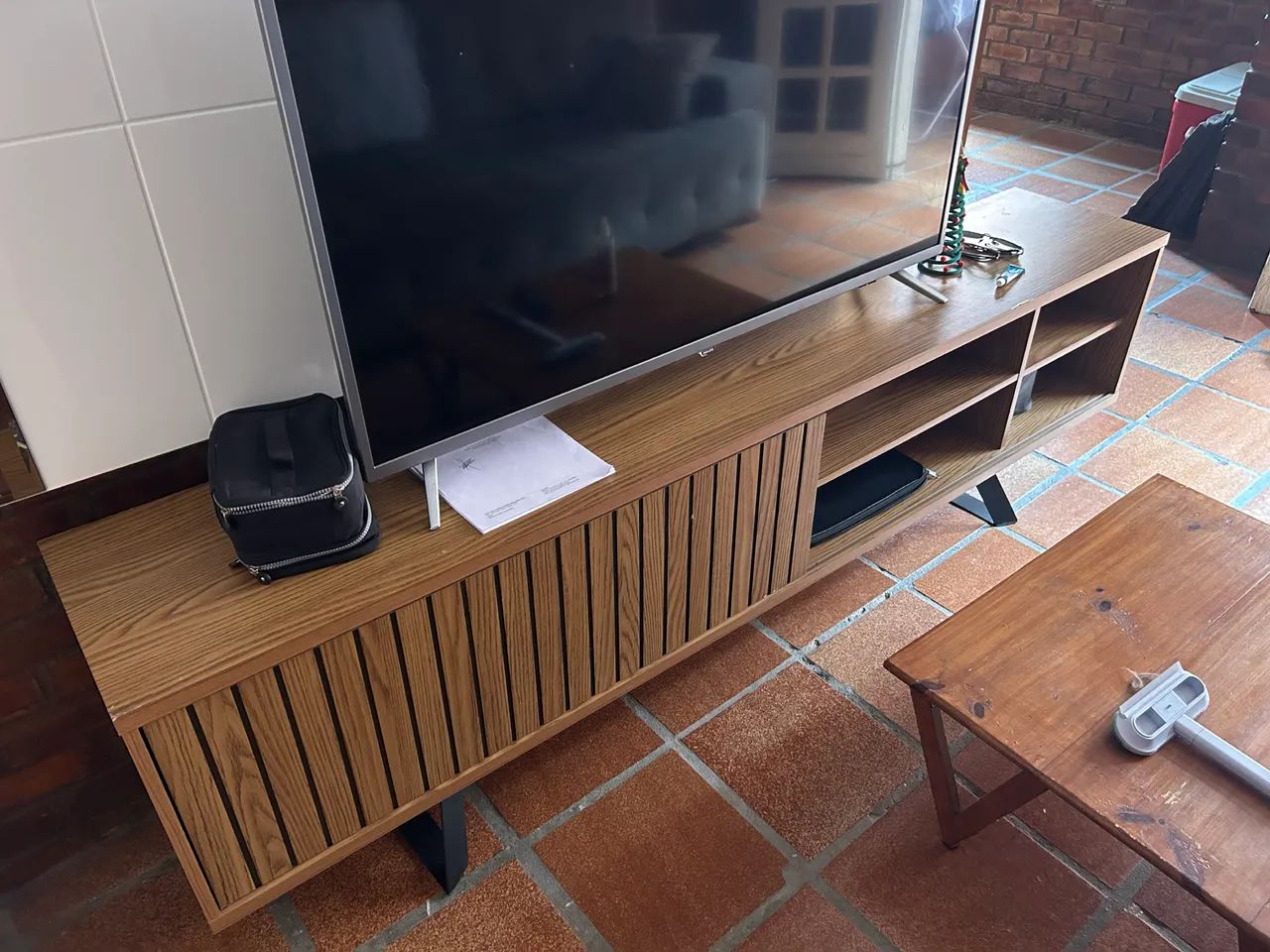 Wooden TV Stand64840818428546120