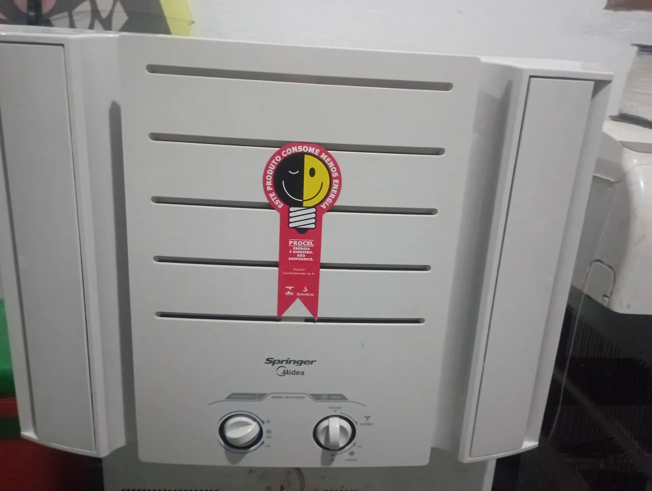 Vendo ar condicionado SPRiNGER 110 volts/7500 btus