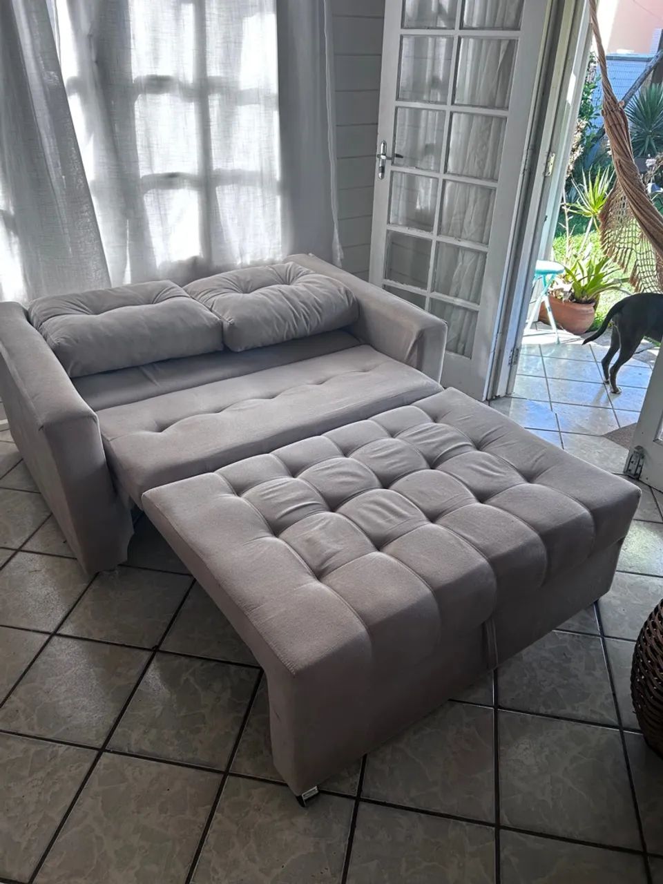 Sofá cama 2 lugares Dimensões do Produto: (L x A x P) 140 x 90 x 110cm.  - Foto 2