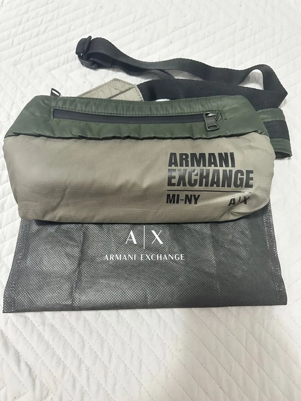 Bolsa transversal Armani Exchange