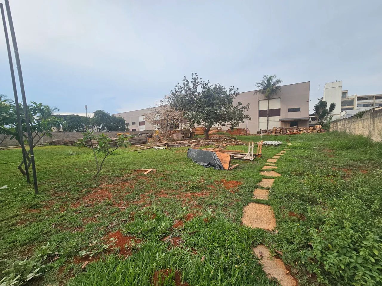 Galpão Logístico, Comercial, Institucional, Industrial 1650 m² com 2 portões de acesso par - Foto 8