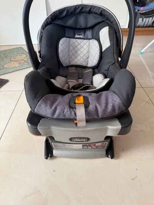 Cadeirinha de Bebê Chicco - Conforto e Segurança