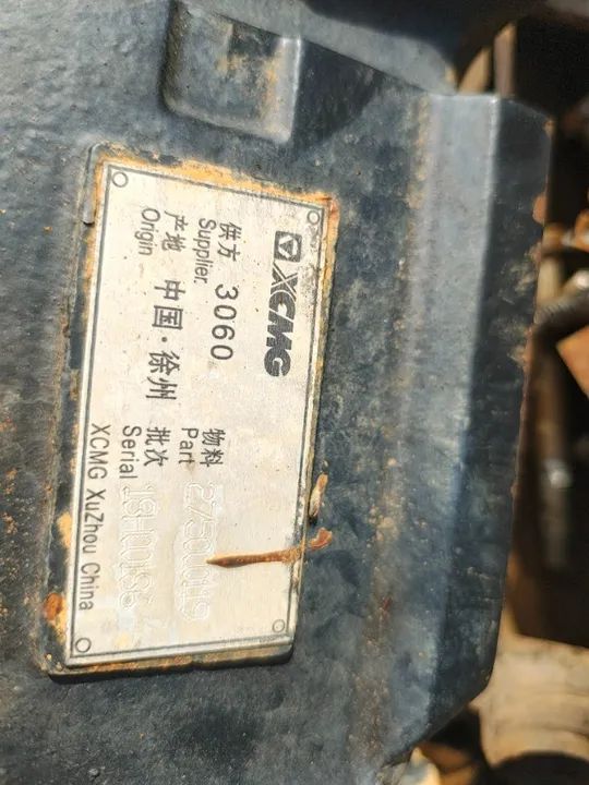 Eixo traseiro retroescavadeira XCMG -  XT870BR disponível retirar peças - Foto 5