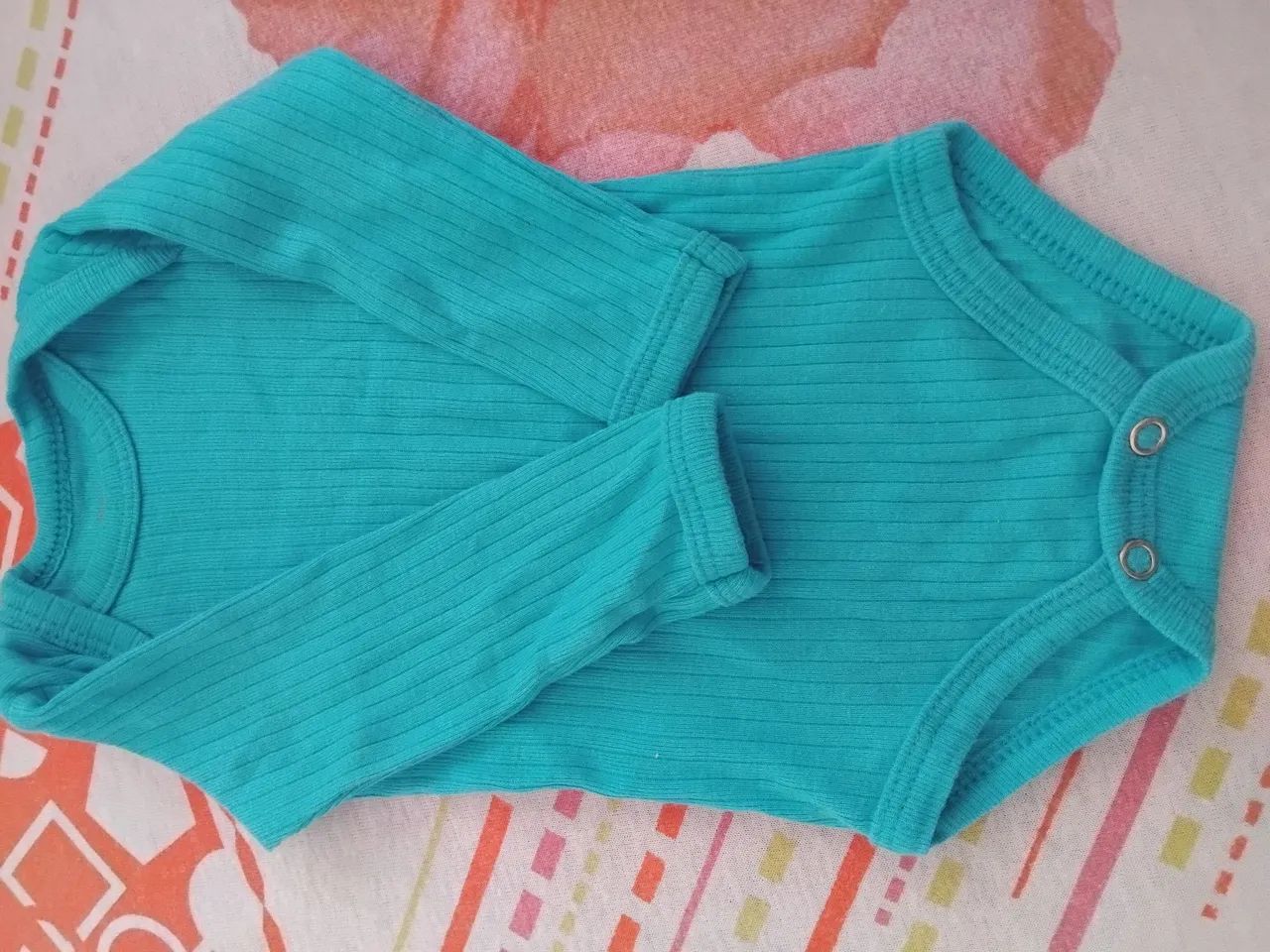 Troco por roupa de menina RN