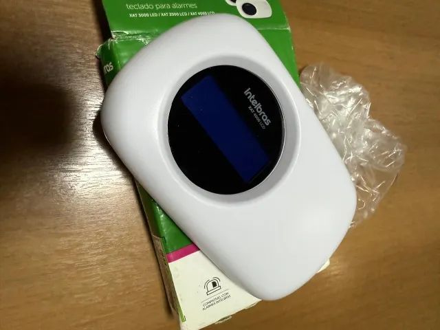 Teclado Intelbras LCD XAT 4000 para Centrais de Alarme  Novo na caixa 