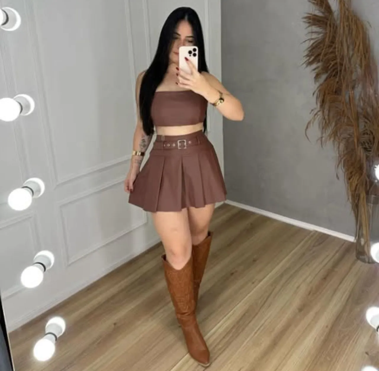Conjunto Saia e Top Marrom Elegante