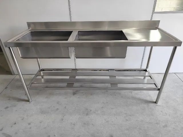 Pia Inox Reforçada 2,20x0,60x0,90 com 2 Bojos 