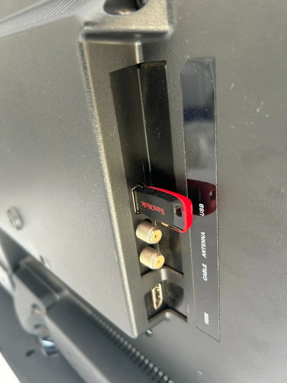 TV Semp 24? HDMI USB - Ótimo Estado - Foto 4