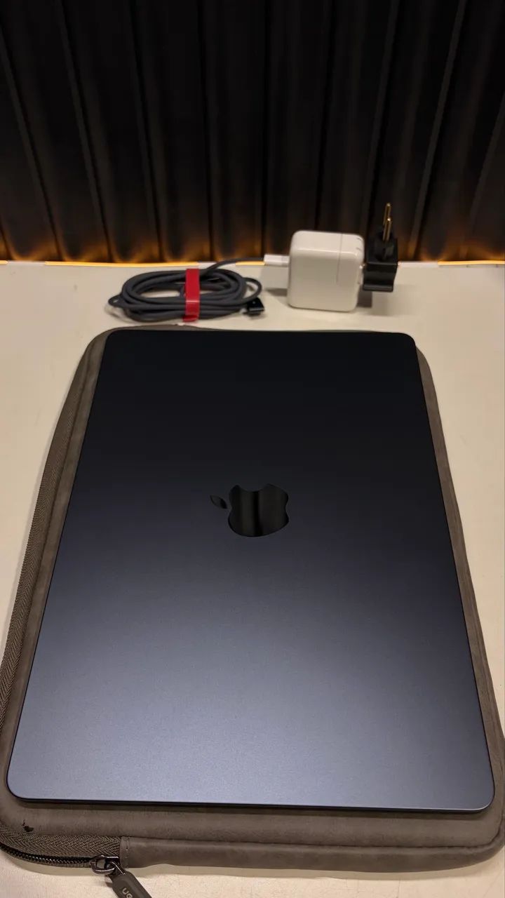 MacBook Air M4 16/256gb