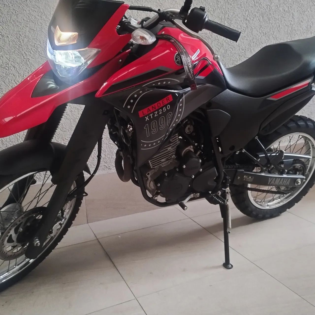 Vende- se Lander  - Foto 3