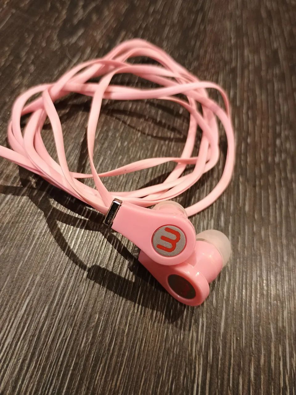 Fone Beats com Fio - Rosa - P2 3,5 mm