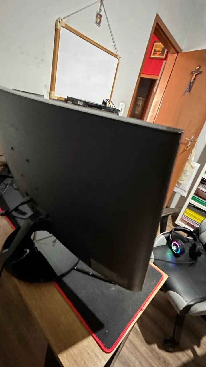 Monitor Samsung 27" Curvo - Foto 4