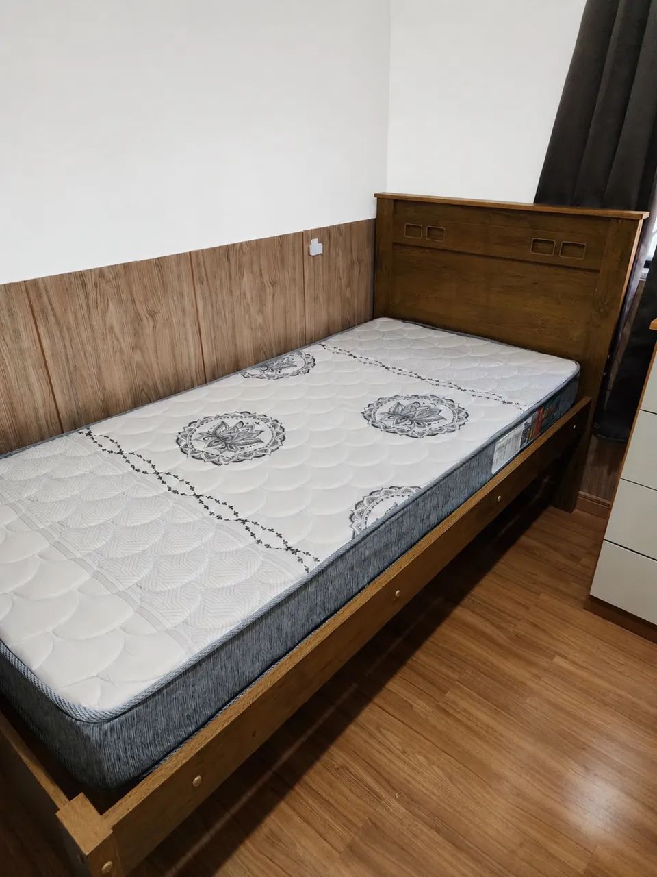 Cama de Solteiro + Colchão de Espuma D33 Polar