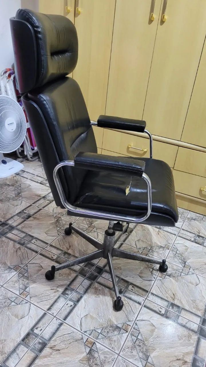 Cadeira Presidente Flexform Couro Legítimo - Peça Antiga Original - Foto 4