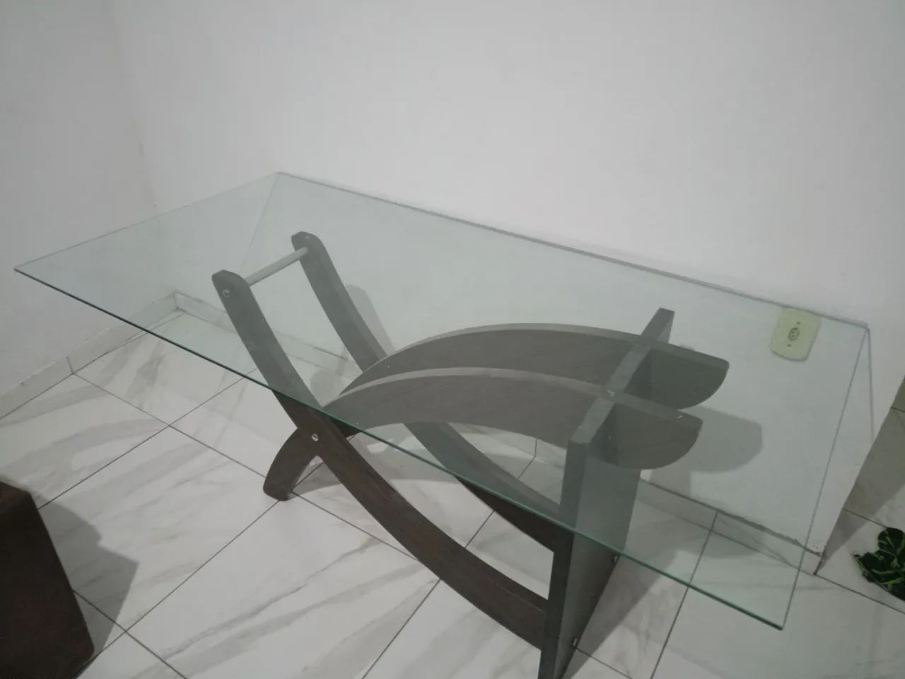 Mesa Flávia sem Cadeiras