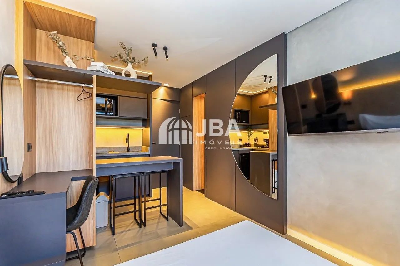 STUDIO MOBILIADO COM VAGA DE GARAGEM NO BATEL