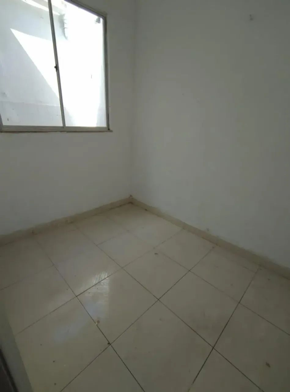 CASA COM 2 QUARTOS EM CENTRO - ACEITO ENTRADA - Foto 3