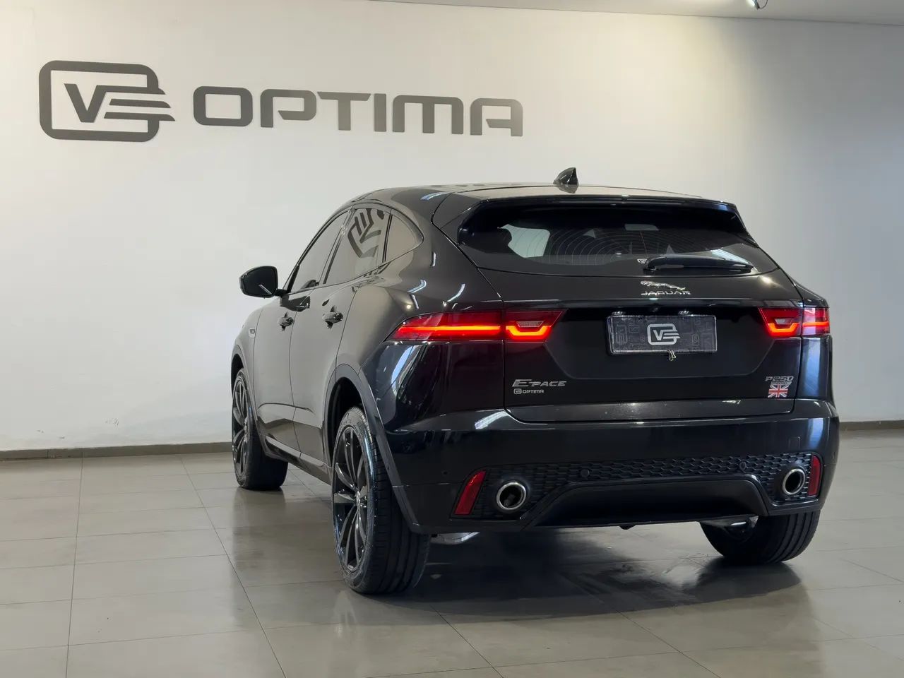 Jaguar E-Pace 2.0 AWD 249cv Aut. 2018 - Foto 4