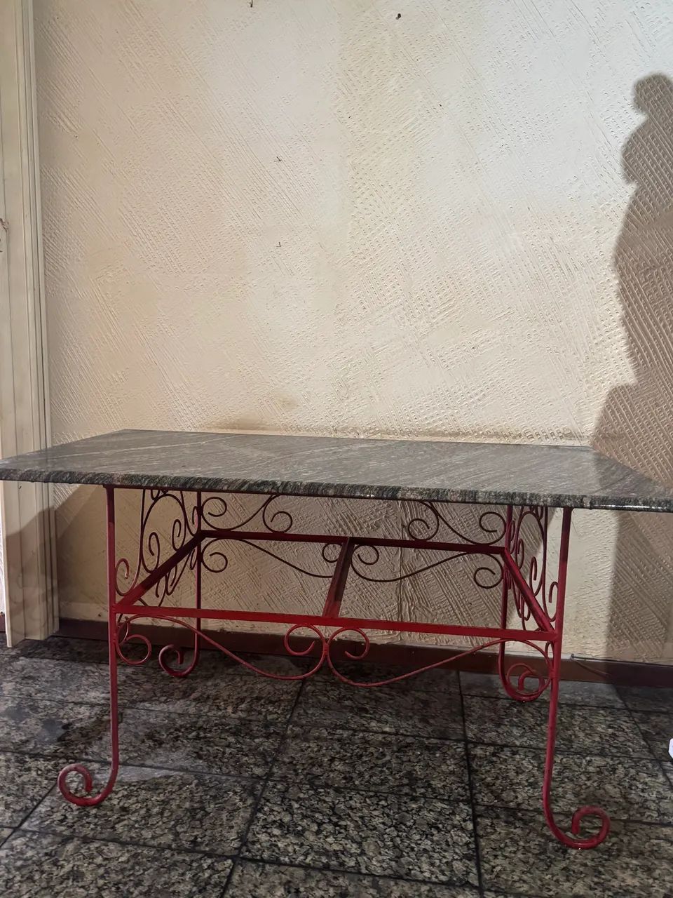 Mesa de canto de mármore 