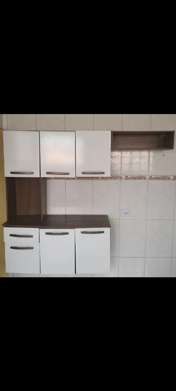 ARMÁRIO DE PAREDE SEMI NOVO 