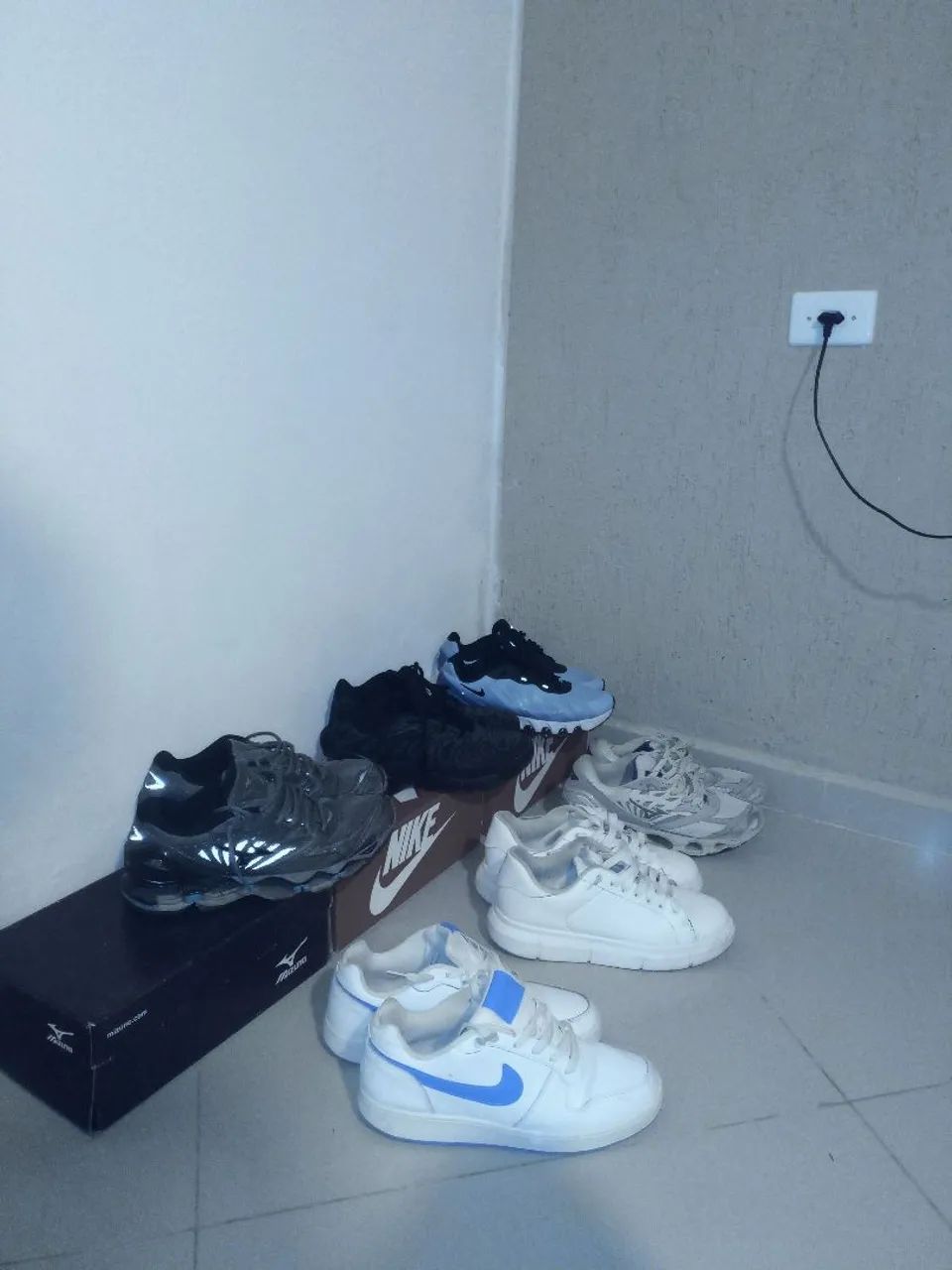 Tênis e blusa  - Foto 2