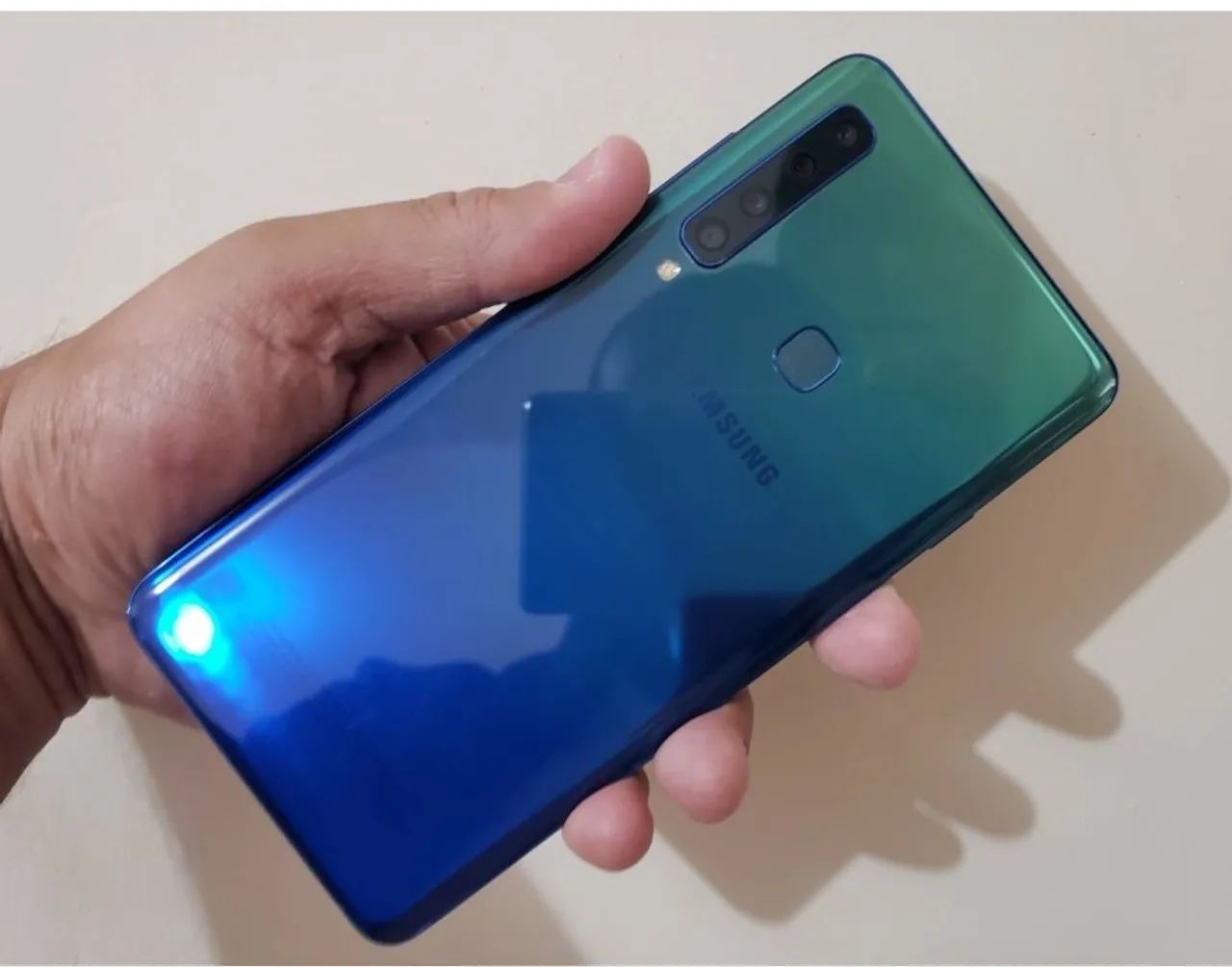 celular Samsung A9 128GB tela 6.7 - Foto 3