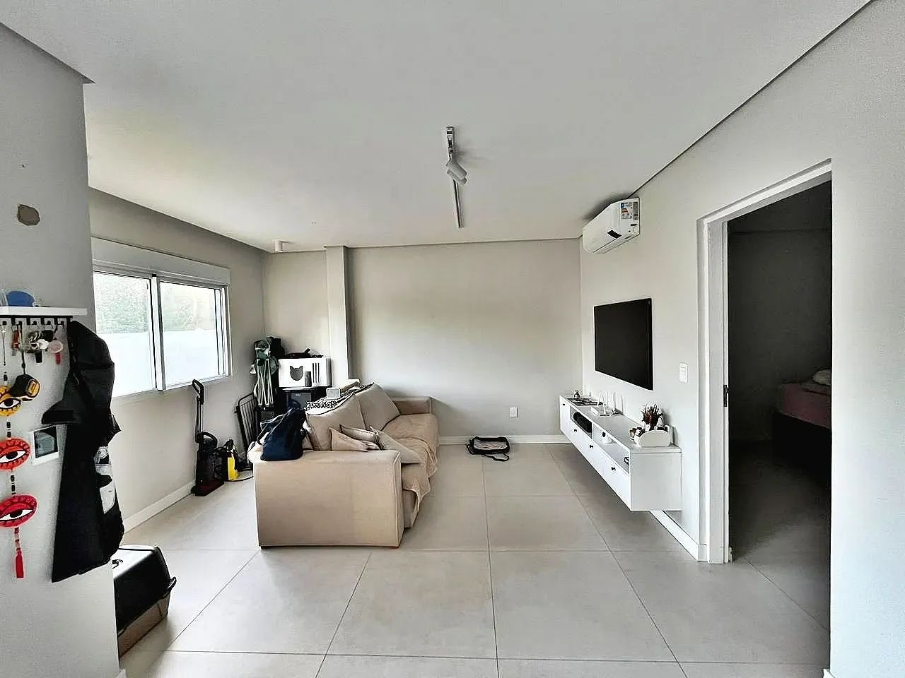 CASA 1 Quarto, 313m² Terreno - 1 Vaga - Potecas