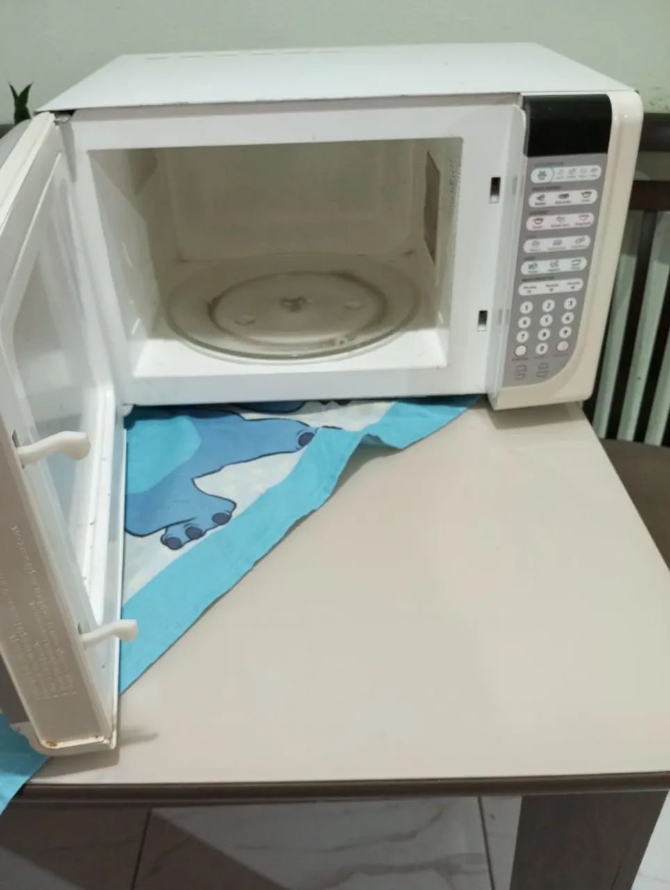 Microondas perfeito estado 31 litros  - Foto 2