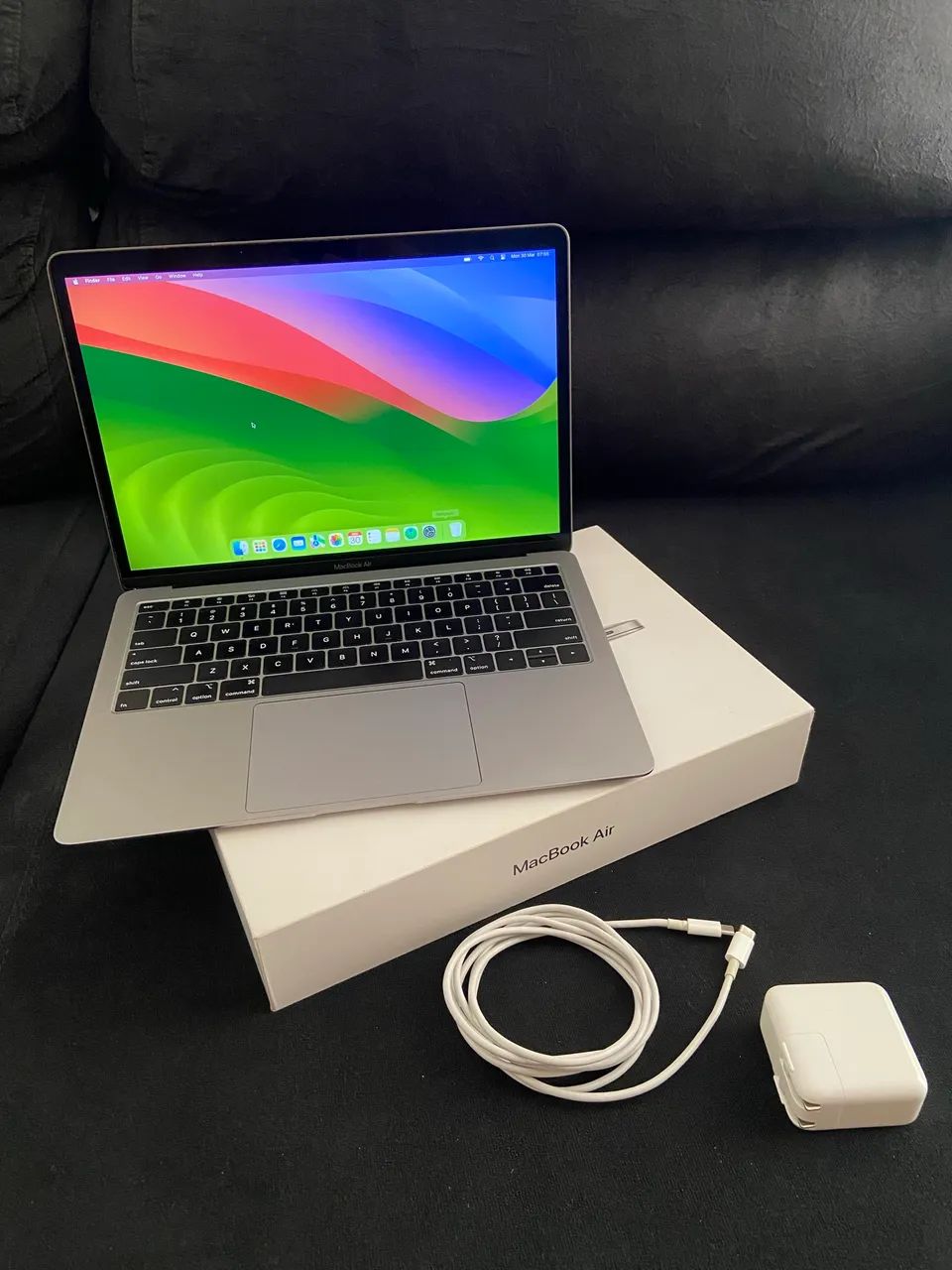 Macbook Air 13 - Core I5 8GB SSD 128GB Silver 2018 - Notebooks