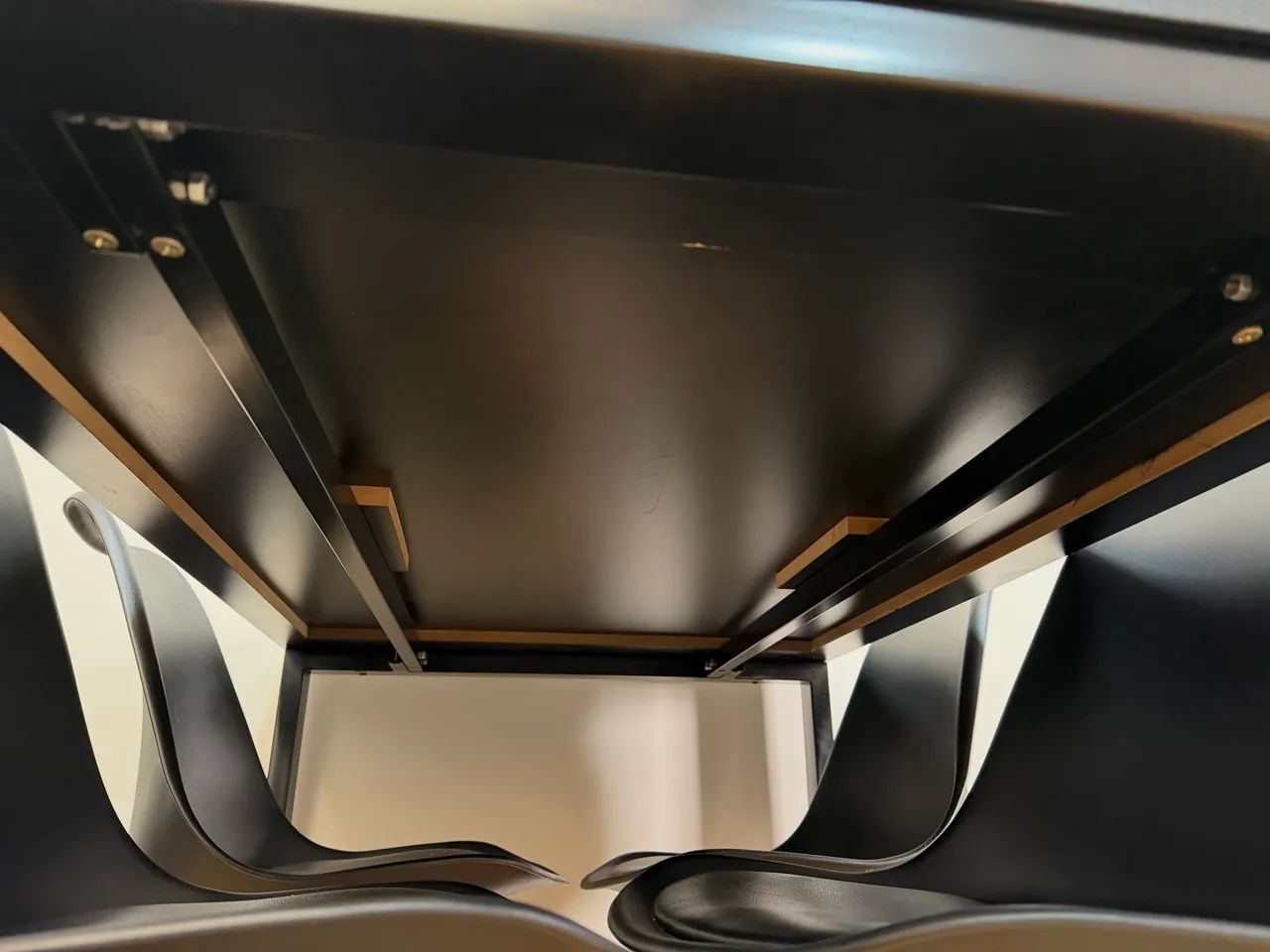 Mesa de Jantar 4 lugares Industrial Preta - Foto 4