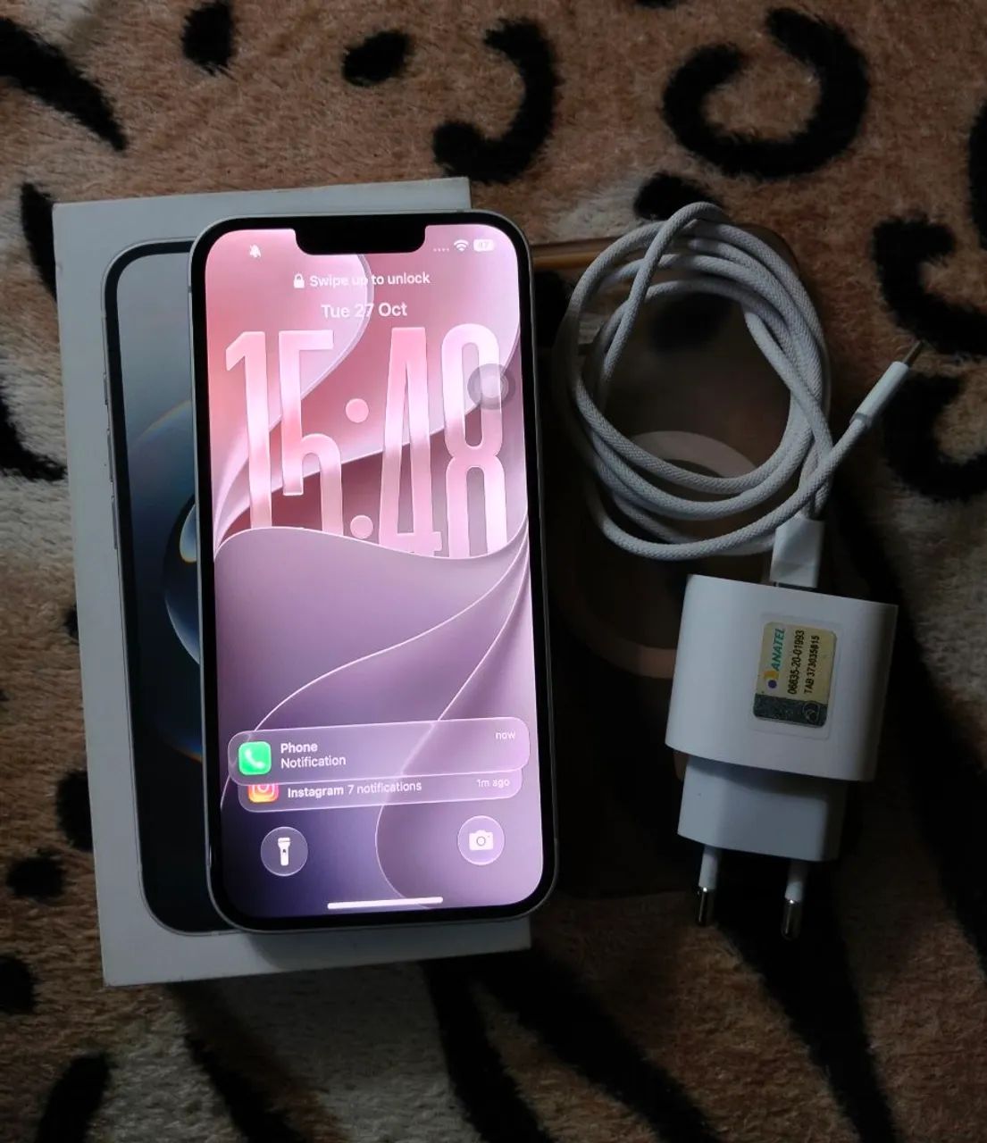 iPhone 16e 