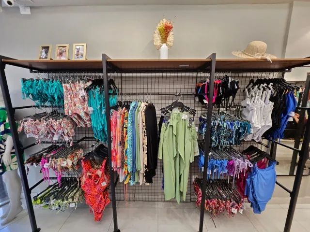 Estrutura de araras / roupeiro para loja de roupa - Foto 2