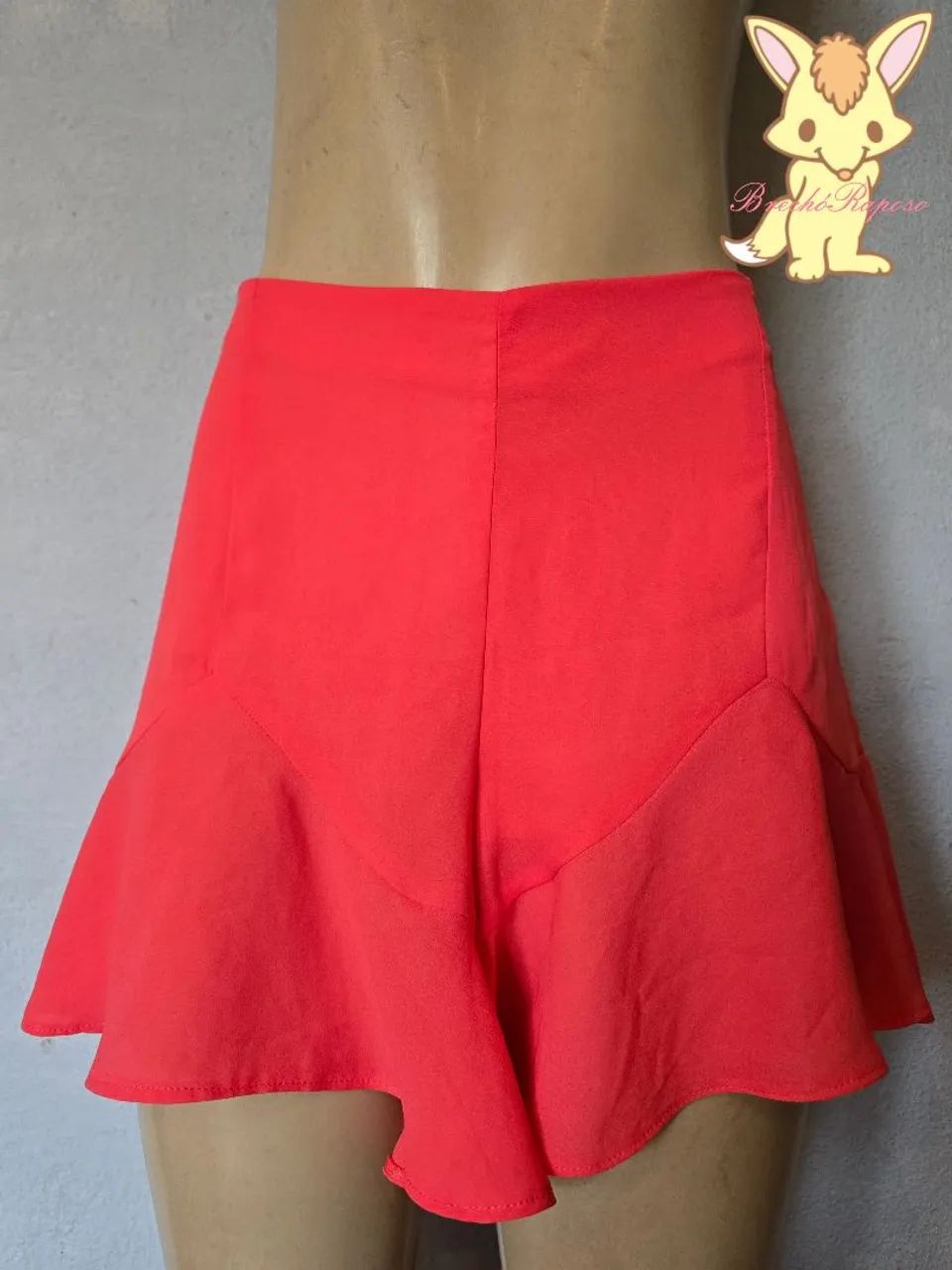 Shorts com babados 