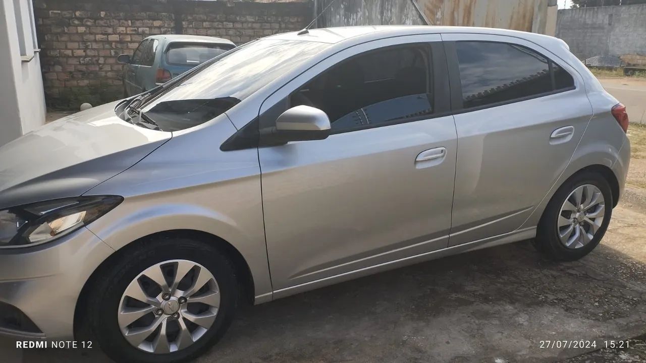 Chevrolet Onix Hatch LT 1.4 8V Flex Mec. 4P 2018 - Foto 3