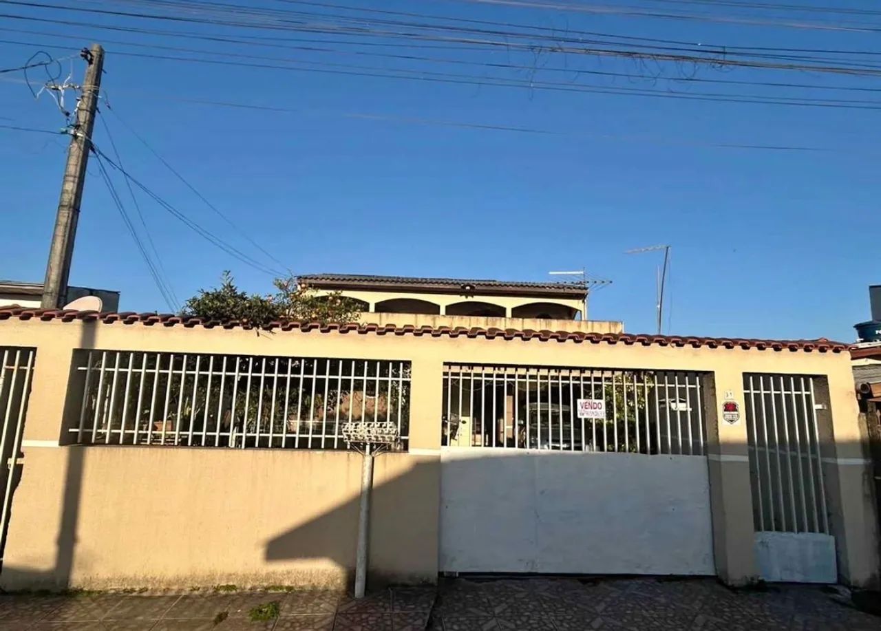 Vendo por 360 Mil  Está alugada já por 1 ano mas continua a venda 