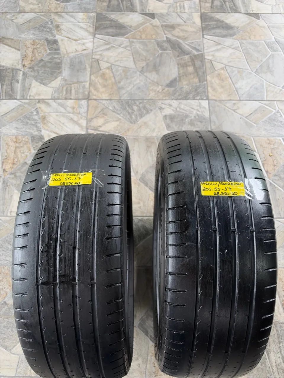 Par de Pneus Pirelli Scorpion Aro 17