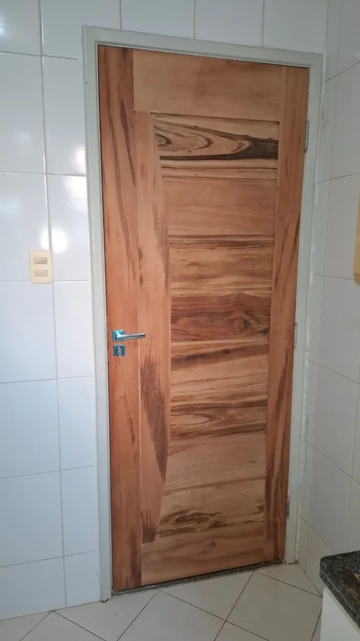 Porta Externa de Madeira Aracaju - Foto 4