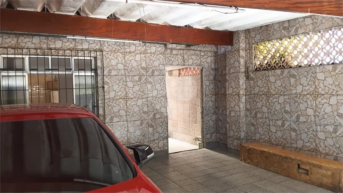 Térrea 02 dormitórios, localização privilegiada. Próximo a tudo - Foto 2