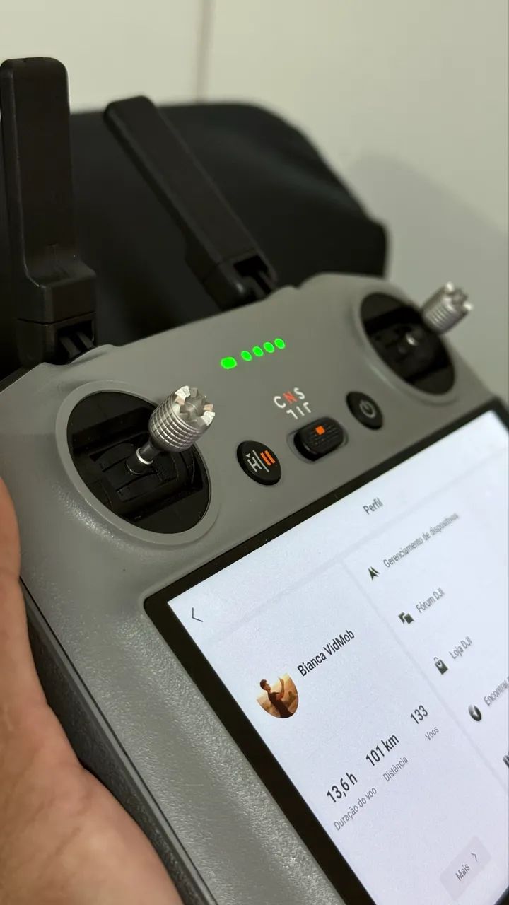 Drone DJI Mini 4 Pro + 3 Baterias + Controle com Tela | Varginha MG - Foto 3