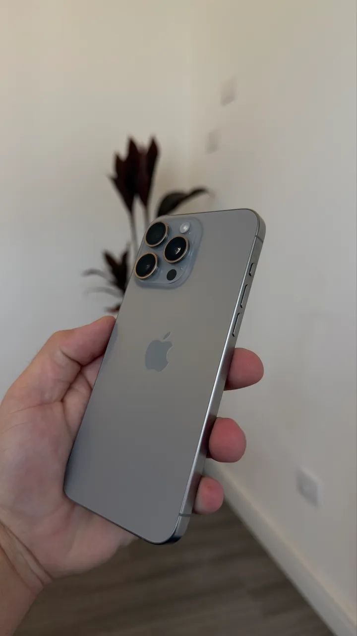 iPhone 15 Pro Max 256gb Titanium natural  - Foto 3