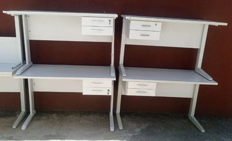 MESA PARA ESCRITÓRIO