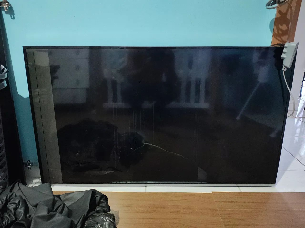 Tv Samsung 49 polegadas tela rachada 