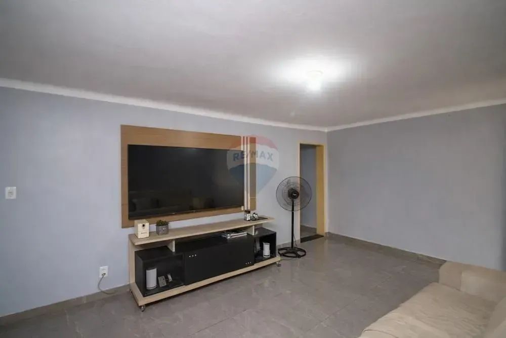Casa Reformada com 3 Quartos e Amplo Quintal à Venda na Cidade Velha  Belém/PA - Foto 6