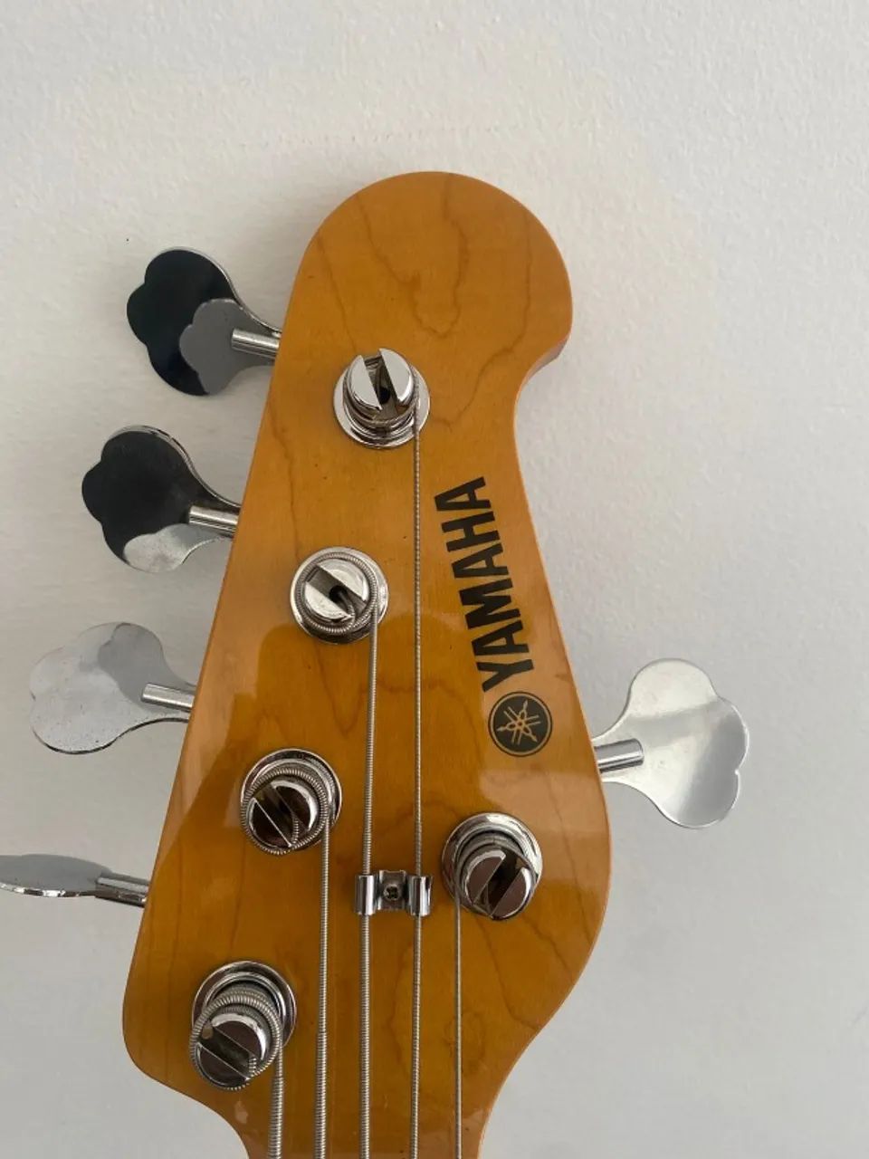 Baixo Ativo Yamaha BB615 - Foto 4